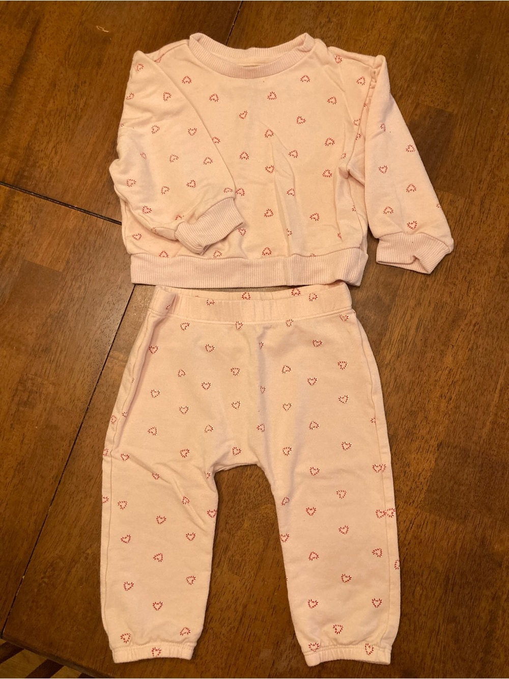 Cloud Island Target Baby girlTwo-Piece Pink Heart candy cane Pajama Set size 12m